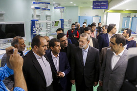 بازدید علی لاریجانی، رییس مجلس شورای اسلامی و حسن قاضی‌زاده هاشمی، وزیر بهداشت از بیمارستان ۱۷۲تختخوابی شهدای قم