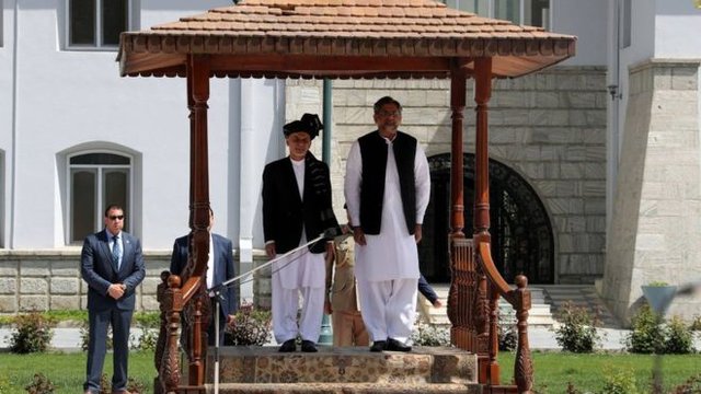 سفر نخست وزیر پاکستان به کابل در میان انتقادهای افغانستان