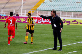 سائلام: همه از فوتبالی که ارائه می‌دادیم راضی بودند/ شرایط امسال ما درسی شود برای آیندگان