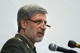 وزیر دفاع: انتقام خون پاسداران انقلاب اسلامی به سخت‌ترین شکل گرفته خواهد شد