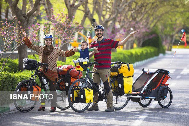 سفر دو نفر و نصفی با دوچرخه در جاده‌های ایران
