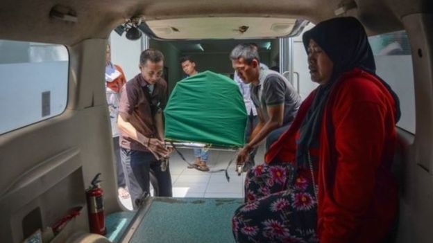 مرگ ۴۵ نفر در اندونزی بر اثر مصرف مشروبات دست‌ساز