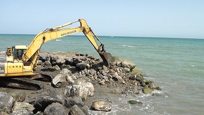 تخریب 30 سازه غیرمجاز دریایی در سواحل مازندران