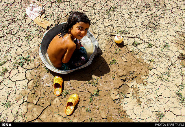 بی‌شناسنامه‌ها در جازموریان 