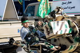 رژه نیروهای مسلح در روز ارتش