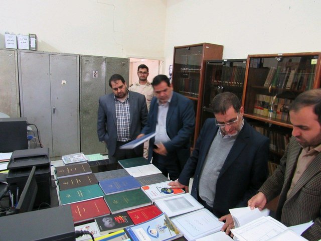 سردار نائینی : از کتاب‌های «نبرد نویسی» استان‌ها حمایت می‌کنیم