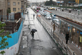 کاهش ۱۵ درجه‌ای دما در نوار شمالی کشور/ تداوم هوای خنک و بارندگی در تهران  