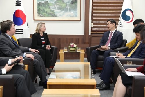 معاون وزیر خارجه آمریکا در سئول از فرصت "بهتر" برای راستی‌آزمایی کره‌شمالی گفت