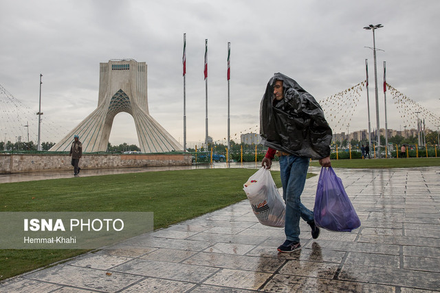 ادامه کاهش دما و باران در 15 استان بارش باران بهاری - تهران