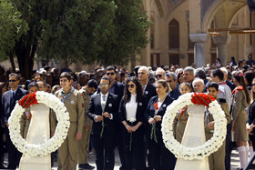 ارامنه هر ساله، به منظور گرامیداشت یاد و خاطرهٔ ۱/۵ میلیون ارمنی که در سال ۱۹۱۵ میلادی به دست دولت عثمانی قتل‌عام شدند. در ارمنستان و سراسر جهان، با هدف روشن کردن افکار عمومی، مراسم بزرگداشتی برپا می‌کنند.