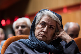 گلی امامی در مراسم اعلام برگزیدگان دوره‌های هفدهم و هجدهم جایزه مهرگان ادب