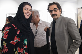 شهرام ناظری و ماهور احمدی در مراسم گشایش نمایشگاه نقاشی‌ احمدرضا احمدی