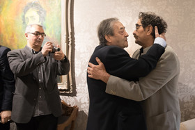 احمدرضا احمدی و شهرام ناظری در مراسم گشایش نمایشگاه نقاشی‌ احمدرضا احمدی