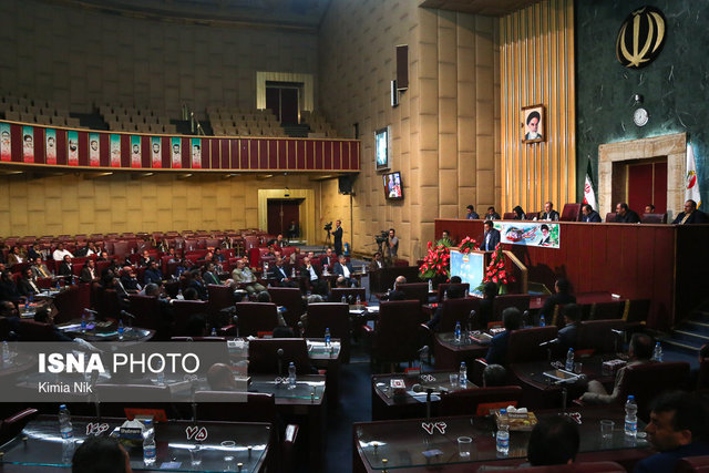 خروج اعضای شورای عالی استان‌ها از جلسه انتخابات ریاست این شورا