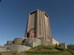 مقبره کاشف‌السلطنه از دیدنی‌های شهر لاهیجان