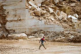 کارگران معدن سنگ ؛تراورتن؛