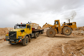 معدن سنگی که ذخیره‌گاه جنگلی قزوین را تخریب می‌کند