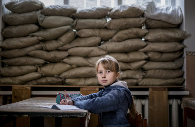یک‌چهارم کودکان جهان در جنگ و بحران زندگی می‌کنند