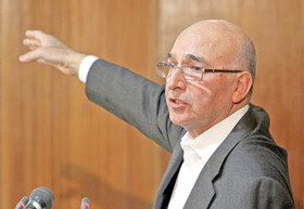 ۱۰ راهکار پیشنهادی کاندیدای ایرانی نوبل اقتصاد