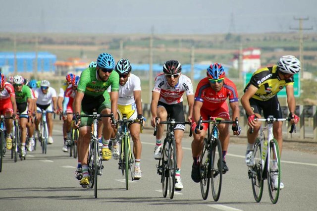 مربی ژاپنی هدایت تیم ملی دوچرخه سواری را بر عهده می گیرد؟