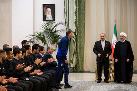 تقدیر حسن روحانی، رییس جمهور و مسعود سلطانی‌فر، وزیر ورزش و جوانان از کارلوس کیروش، سر مربی تیم ملی فوتبال ایران