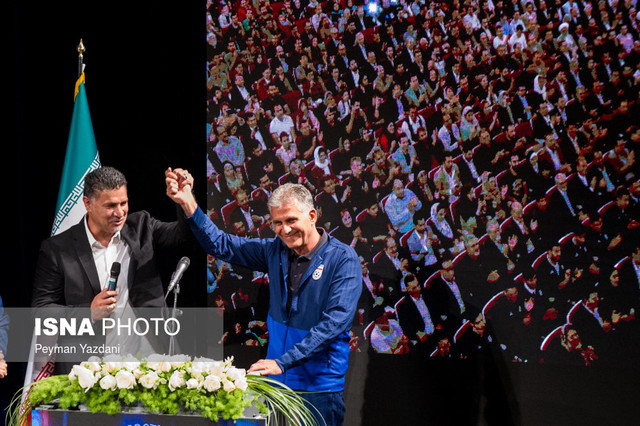 نوستالژی جام جهانی/ کیروش دست در دست "شهریار" نوستالژی جام جهانی/ کیروش دست در دست "شهریار"