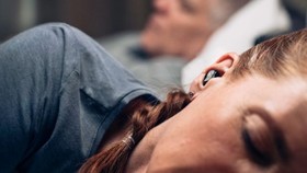 با این گوشی از شر خر و پف خلاص شوید