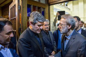 حضور علی لاریجانی رئیس مجلس و غلامرضا تاجگردون در مراسم یادبود مرحوم محمد تاجگردون