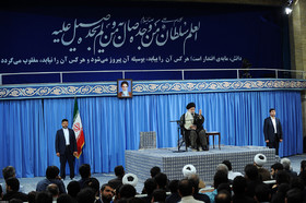دیدار جمعی از دانشجویان و نمایندگان تشکل‌های دانشجویی با مقام معظم رهبری