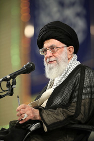 دیدار جمعی از دانشجویان و نمایندگان تشکل‌های دانشجویی با مقام معظم رهبری