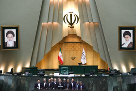 ادای سوگند توسط نمایندگان در انتخابات هیات رییسه مجلس