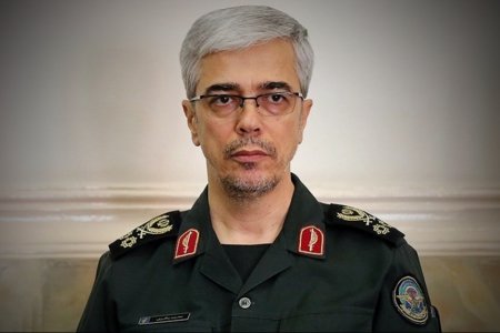 سرلشکر باقری درگذشت حجت الاسلام والمسلمین احمدی را تسلیت گفت سرلشکر باقری درگذشت حجت الاسلام والمسلمین احمدی را تسلیت گفت