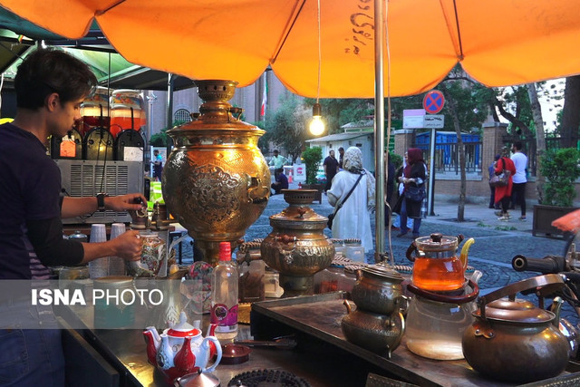 ویدئو / حال و هوای شبهای رمضان در تهران حال و هوای شبهای رمضان در تهران