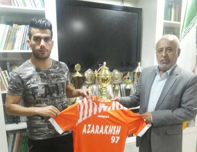 طیبی به تیم فوتسال آذرخش پیوست