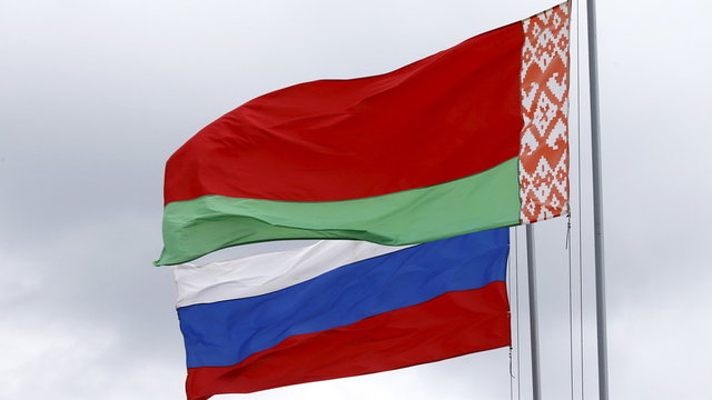 توافق روسیه و بلاروس برای کنار گذاشتن دلار از مبادلات تجاری