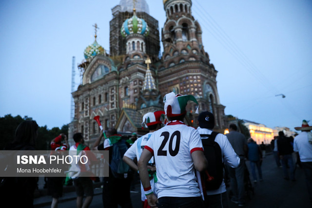 گفت‌وگو با زبان هنر در کوران جام‌جهانی 