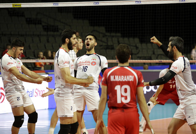 عبادی‌پور و شفیعی بهترین بازیکنان دیدار والیبال ایران با لهستان