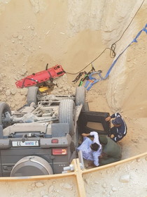 سقوط خودرو به دره‌ در جاده فشم