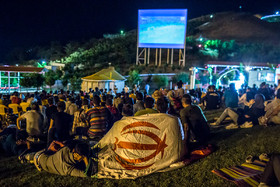تماشای بازی ایران و اسپانیا در قزوین