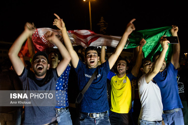 عوامل مؤثر بر شادکامی جوانان ایرانی را بشناسید