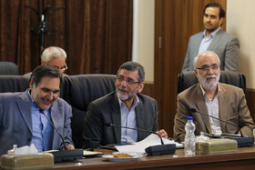 محمدحسین صفار هرندی (نفر وسط) در جلسه امروز مجمع تشخیص مصلحت نظام