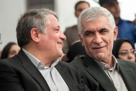 افشانی برای حضور در شهرداری تابع قانون است