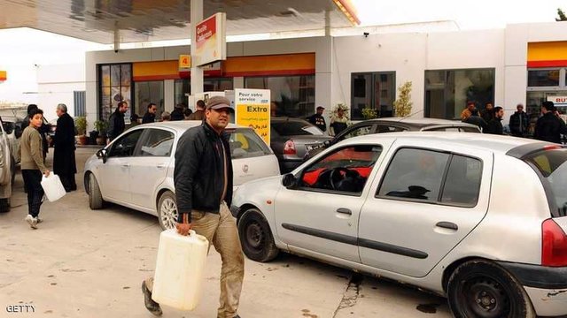 افزایش قیمت بنزین در تونس برای سومین بار در عرض ۶ ماه