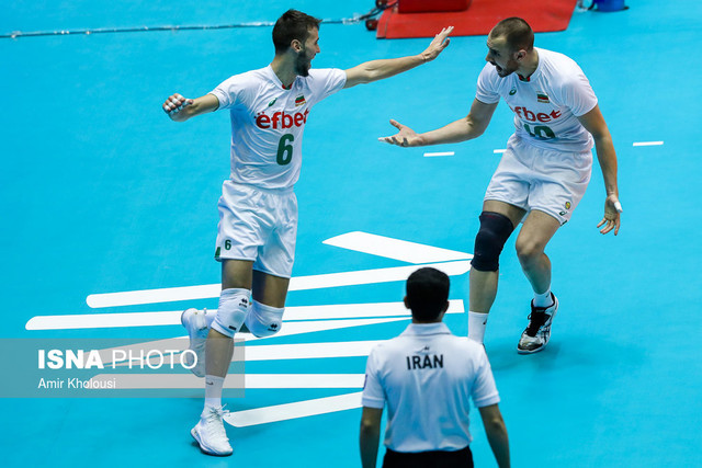پایان خوش بلغارها در تهران/ صعود لهستان، شکست آسیایی‌ها