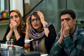 تماشای بازی ایران و پرتغال - تهران خیابان فلسطین وی کافه