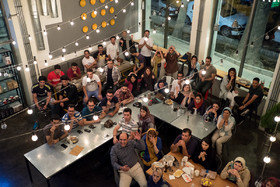 تماشای بازی ایران و پرتغال - تهران خیابان فلسطین وی کافه