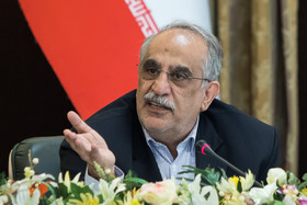 کرباسیان وزیر اقتصاد و دارایی در نشست خبری با خبرنگاران