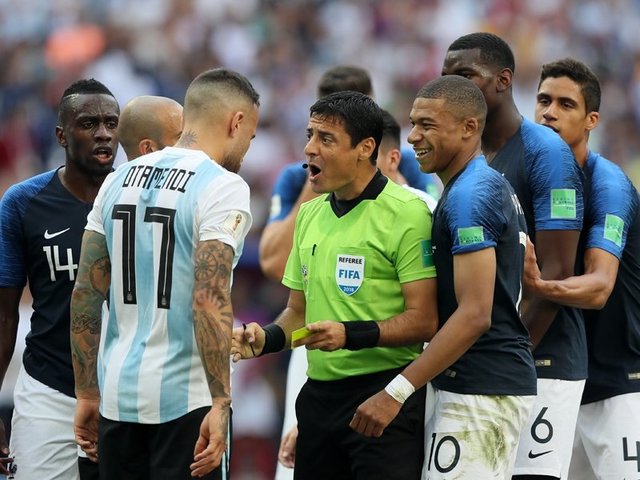 گزارشگر فاکس اسپورت: اولین فینالیست‌ جام جهانی مشخص شد؛ علیرضا فغانی
