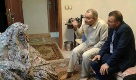 دیدار مدیرکل بنیاد شهید تهران با مادر شهیدان  علی و حسن تهرانی‌ مقدم