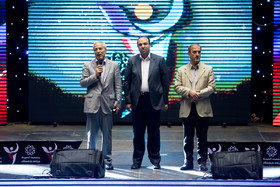 حضور افشین حبیب‌زاده(راست) و محمود میرلوحی (چپ) ، از اعضای شورای شهر تهران در پنجمین المپیاد ورزشی بازنشستگان شهرداری تهران